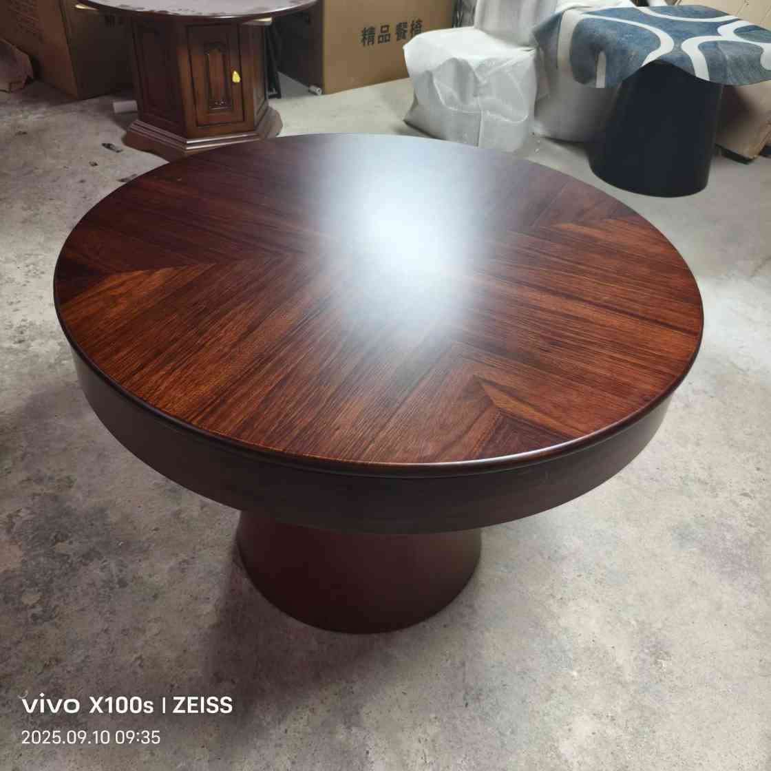 可变大变小餐桌，1.1米变1.6米多功能餐桌，乌金木餐桌椅(图1)